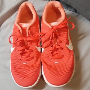 Womens nike flex exp rn4, sixe 8 1/2